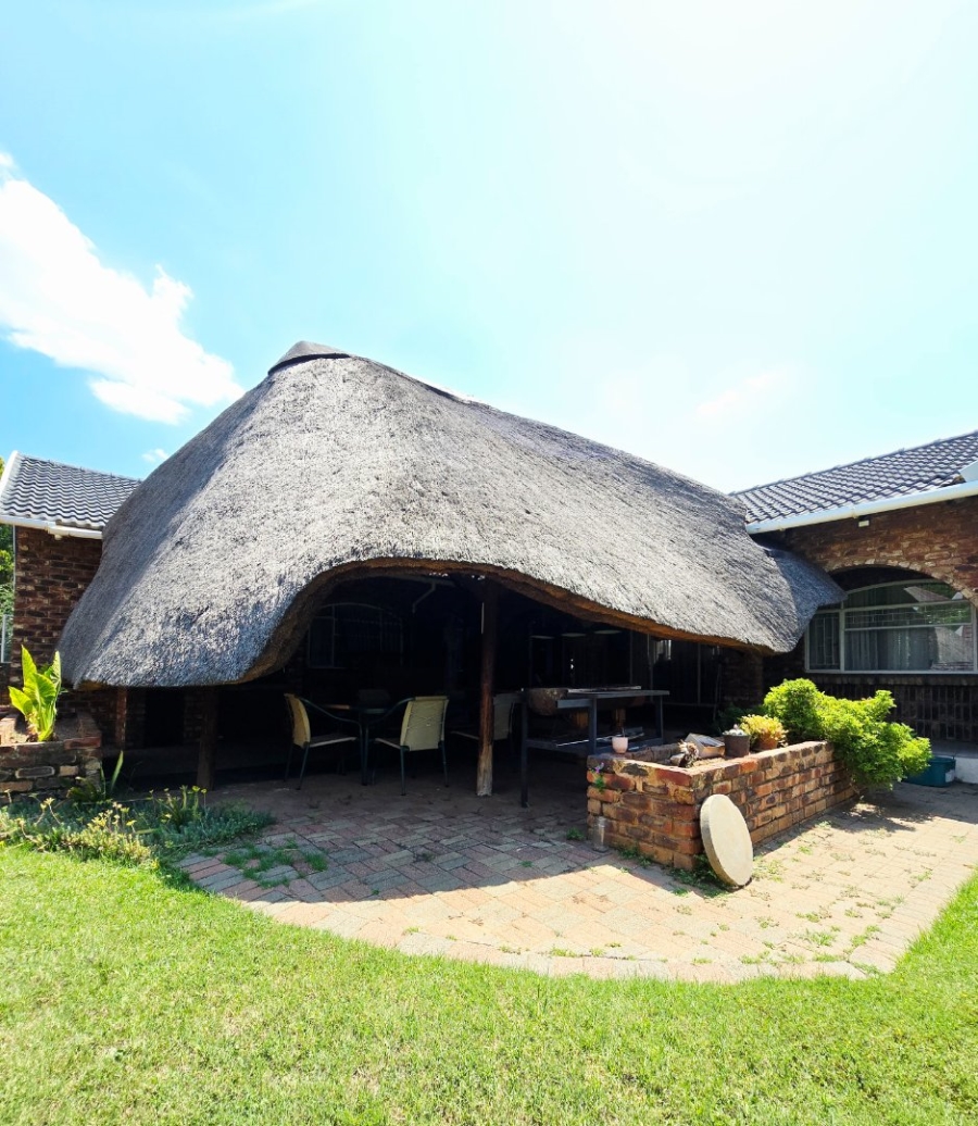 3 Bedroom Property for Sale in La Hoff North West